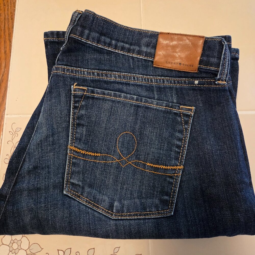 ✨ Lucky Brand Sofia Boot Jeans — Flattering & Comfy Classic! ✨